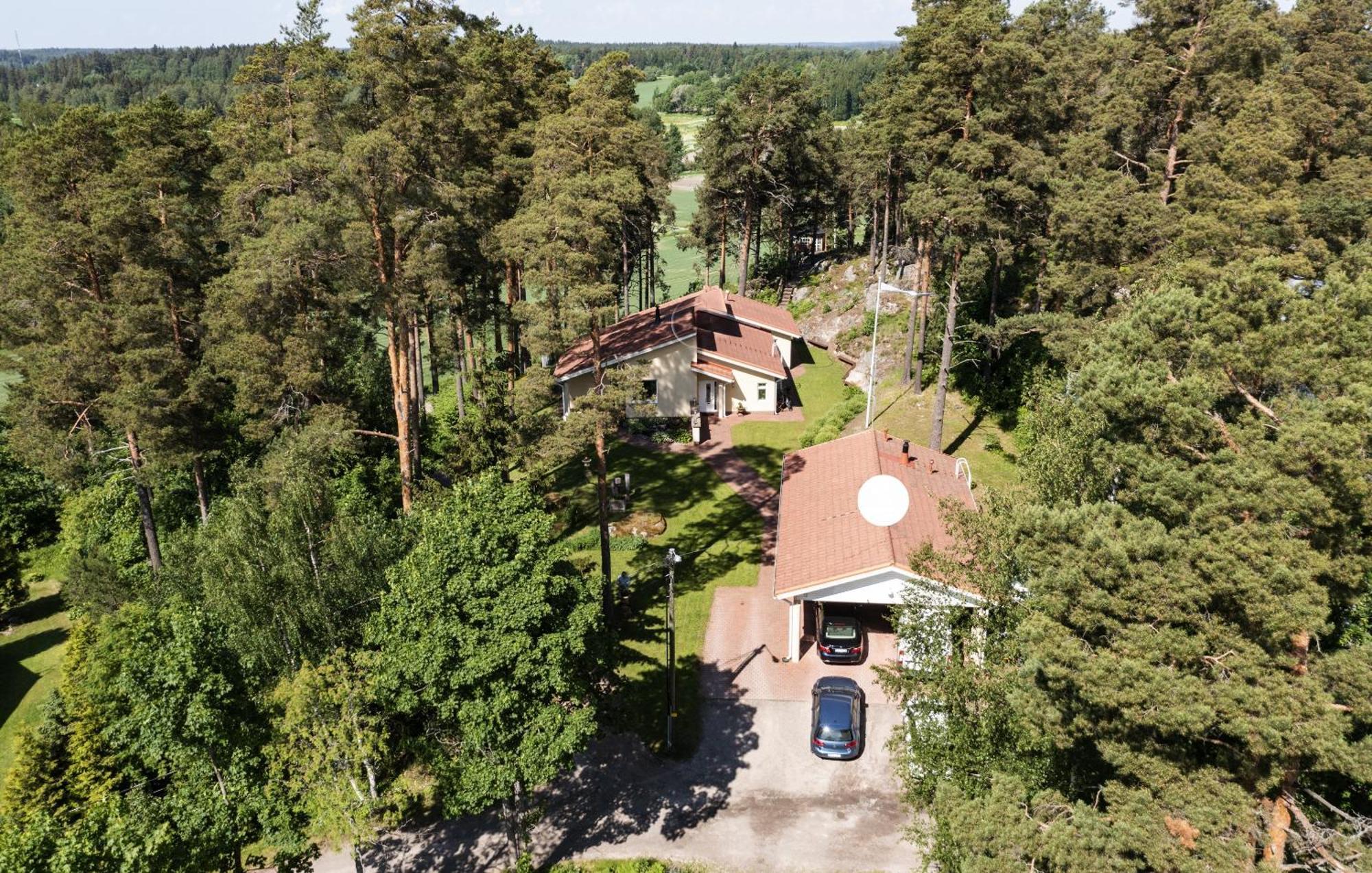 Villa Tammikallio Guest House, Near The Airport - Kodikas Vierasmaja Tuusulassa Dış mekan fotoğraf